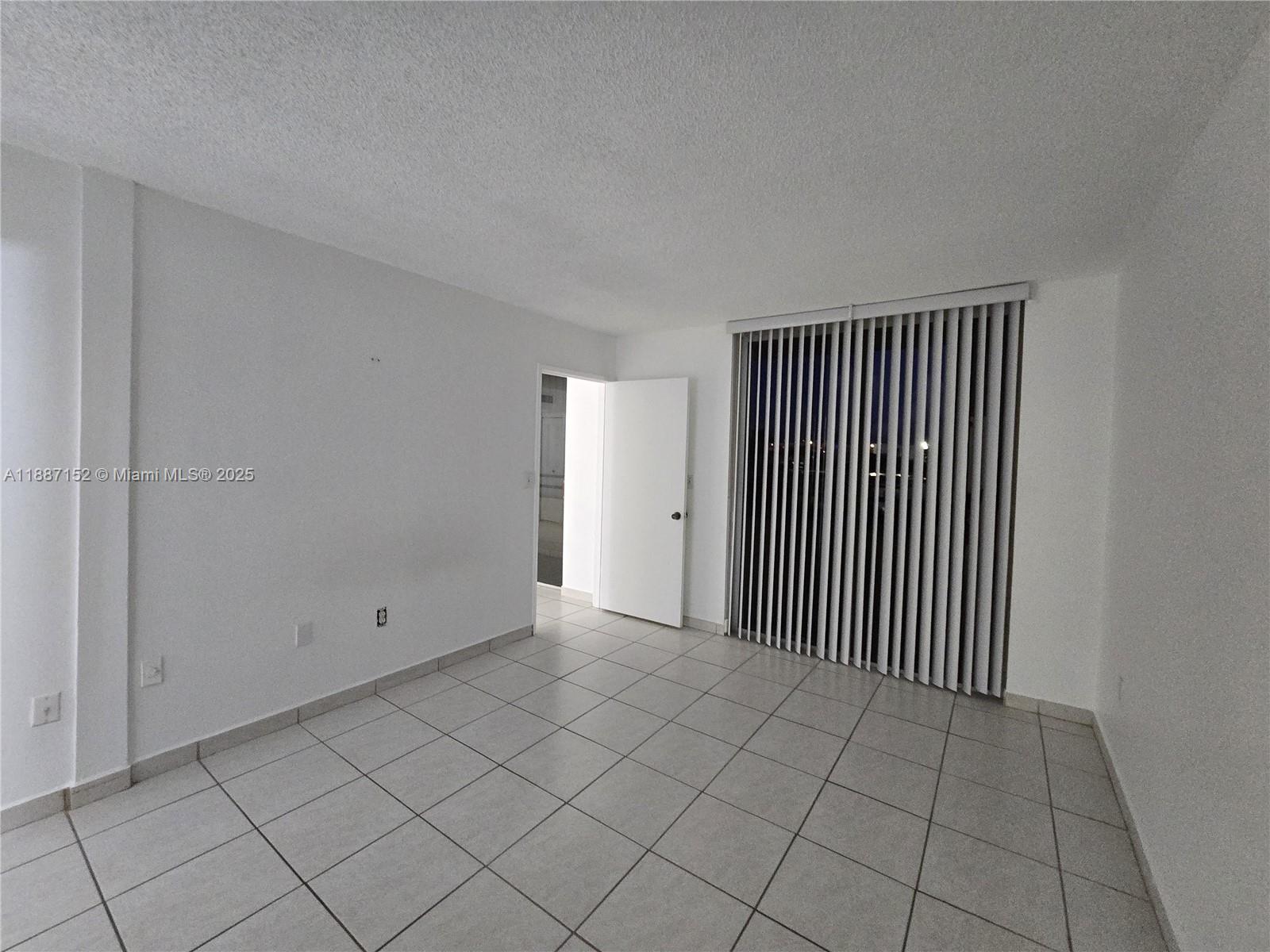 8320 NW 8th St # 407 Unit: 2-407