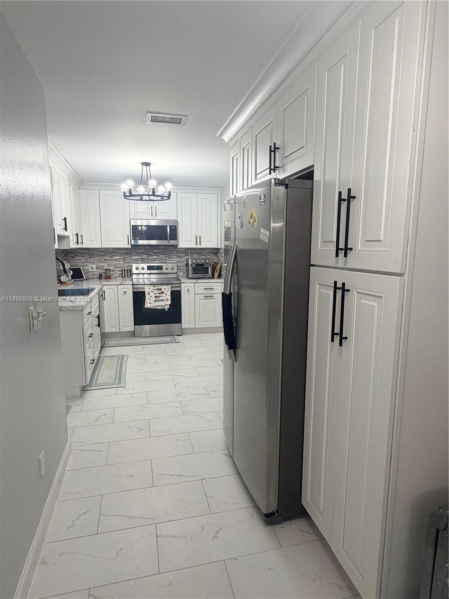 1645 S North Blackwell Dr, Port St. Lucie