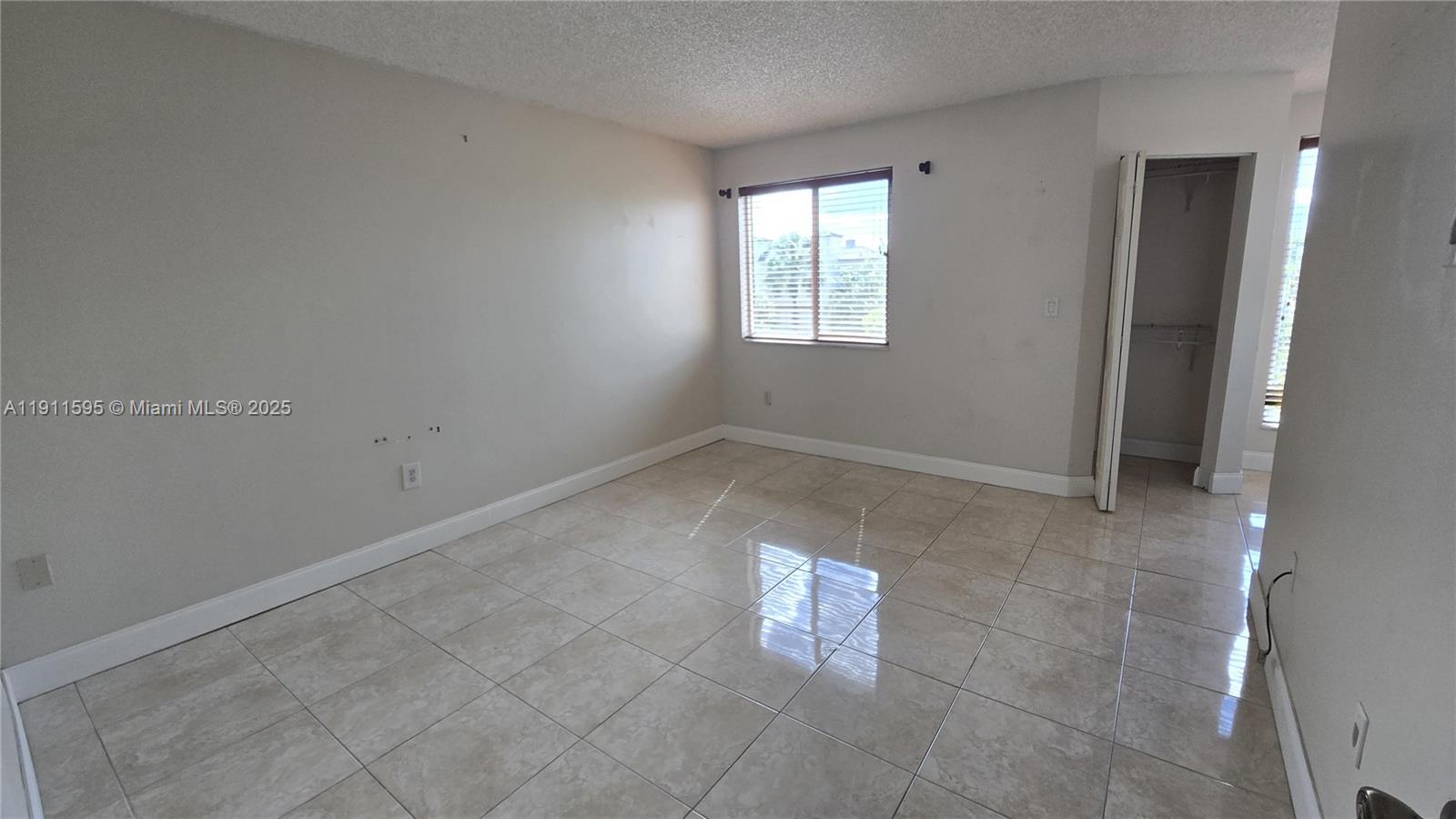 8615 NW 5 TERRACE # 209 Unit: 14-209