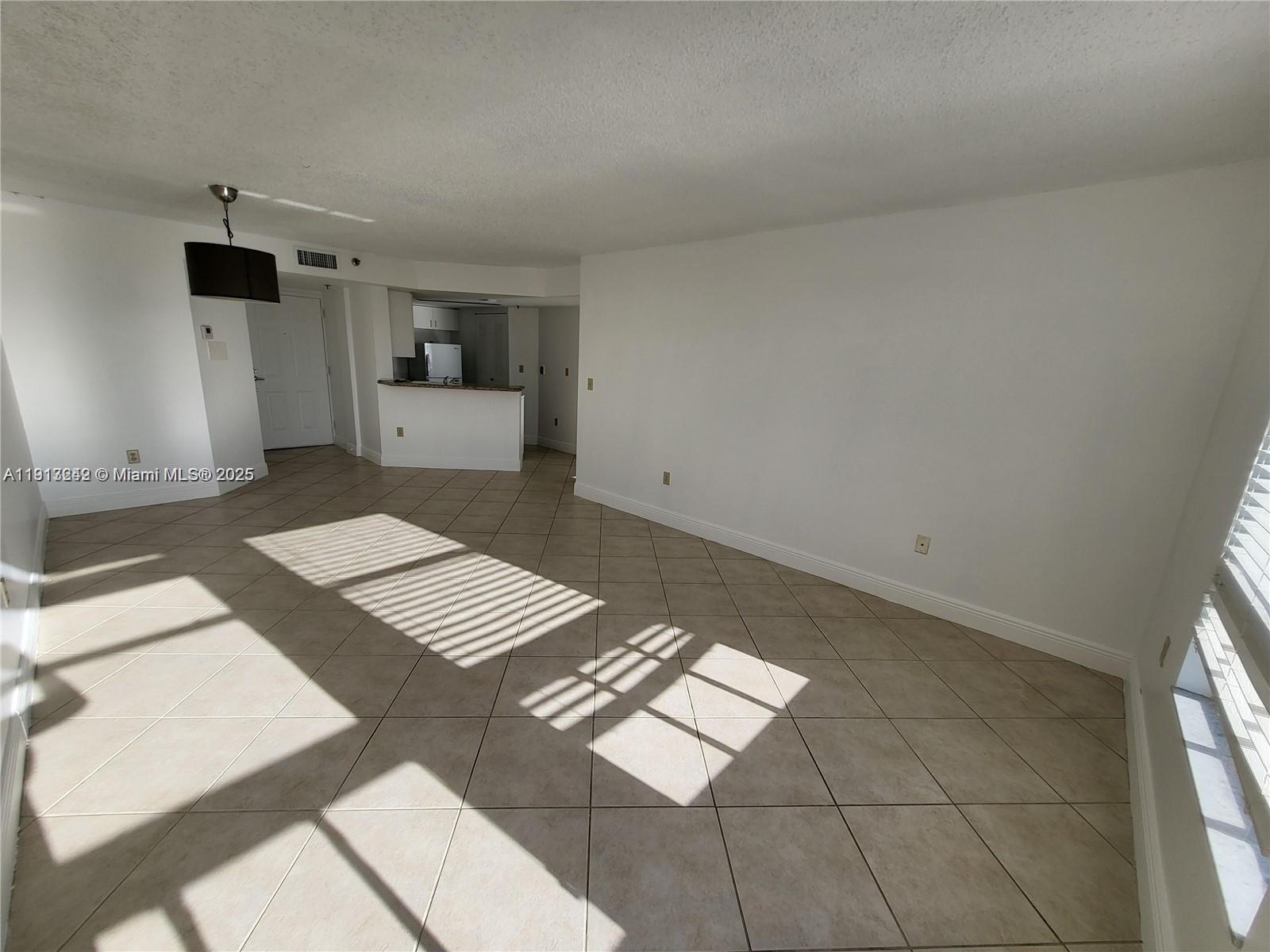 2351 Douglas Rd # 710