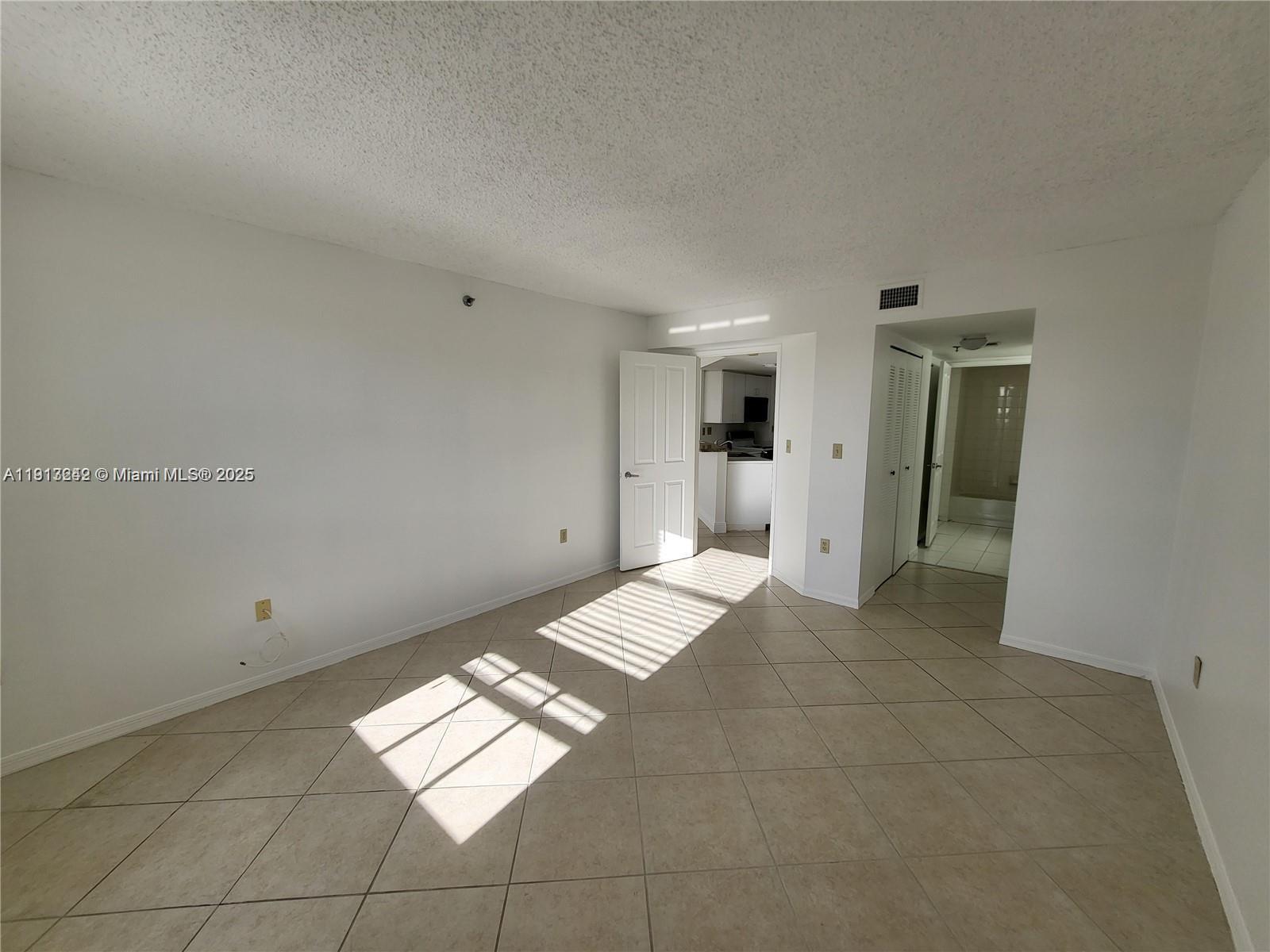 2351 Douglas Rd # 710