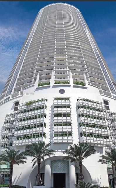 1750 N Bayshore Dr # 2308