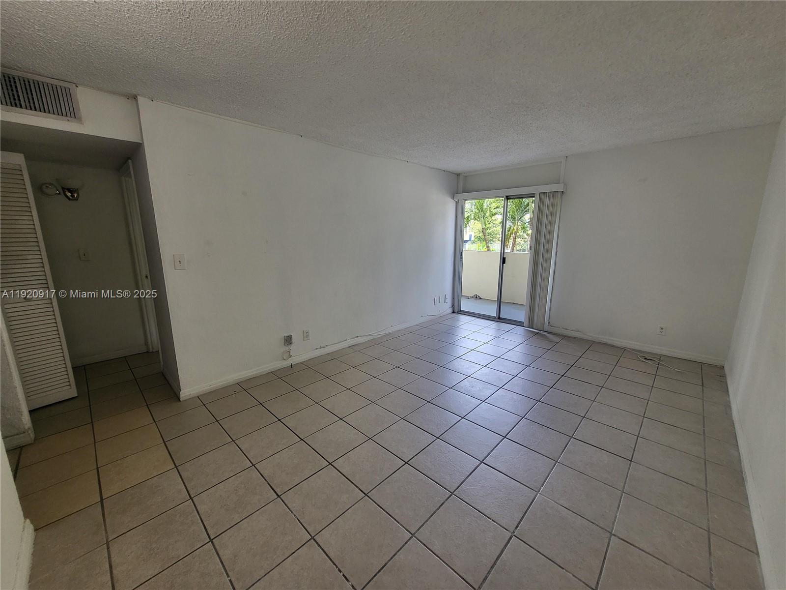 4550 NW 9th St # 217E