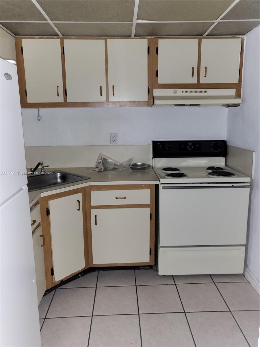 4550 NW 9th St # 217E