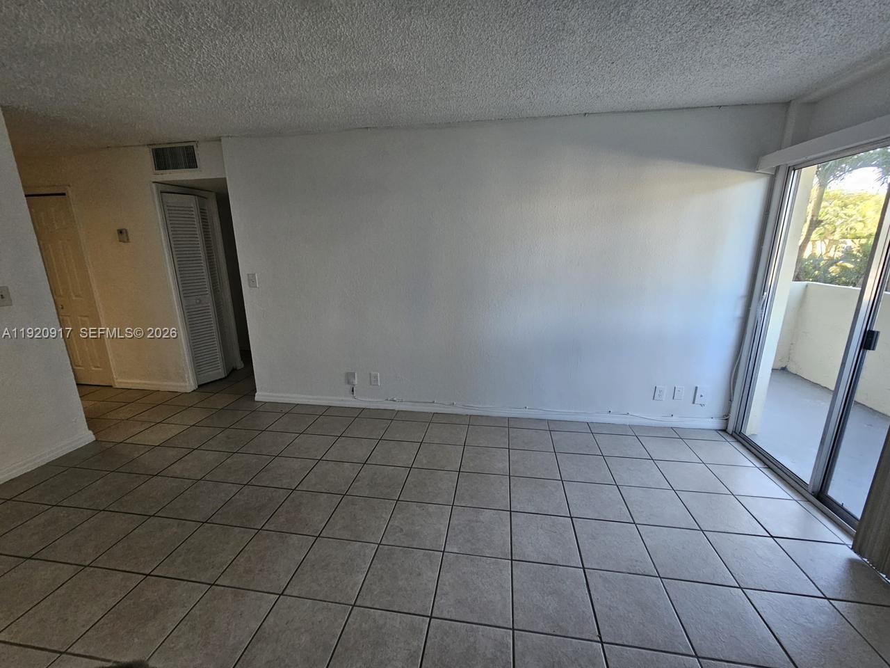4550 NW 9th St # 217E