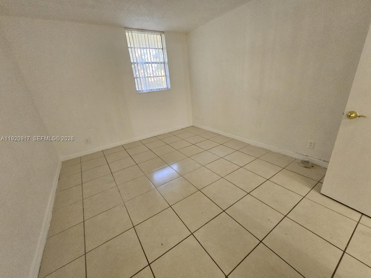 4550 NW 9th St # 217E