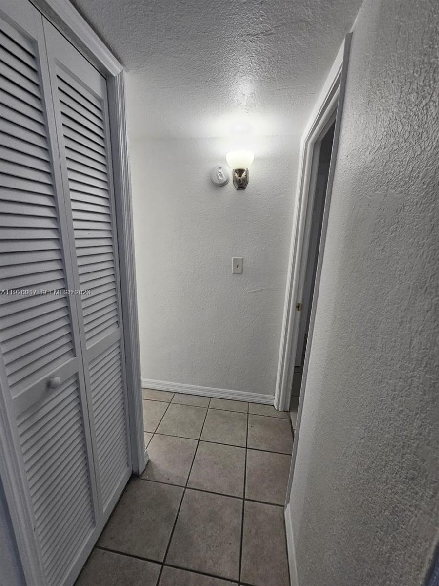 4550 NW 9th St # 217E