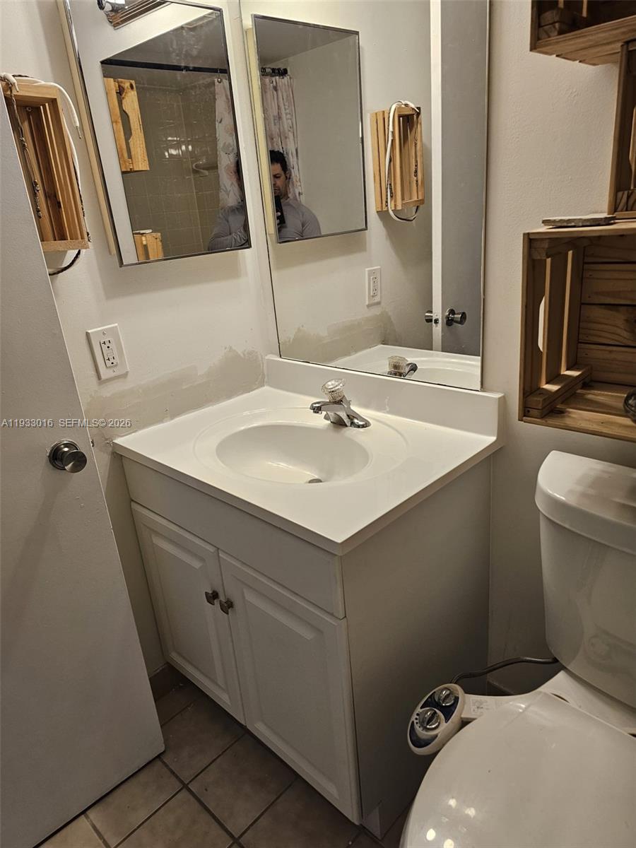 250 W Palm Cir W # 301