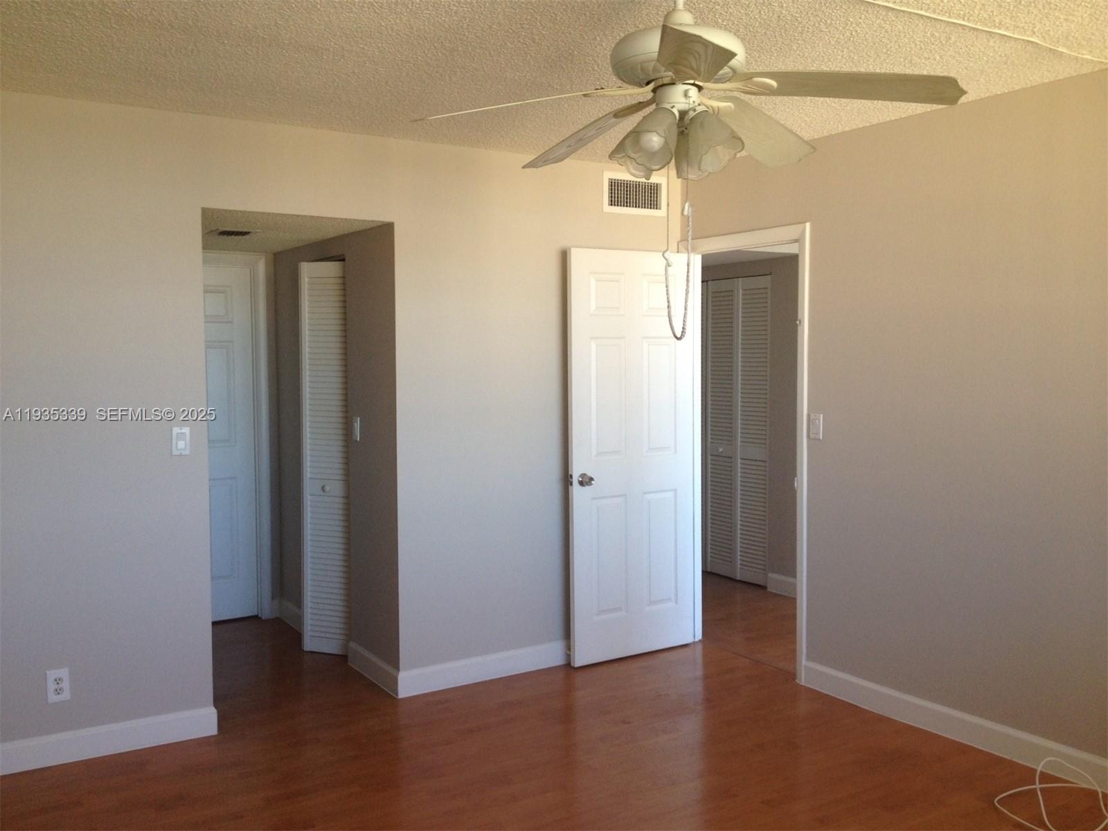 2025 NE 164th St # 1006