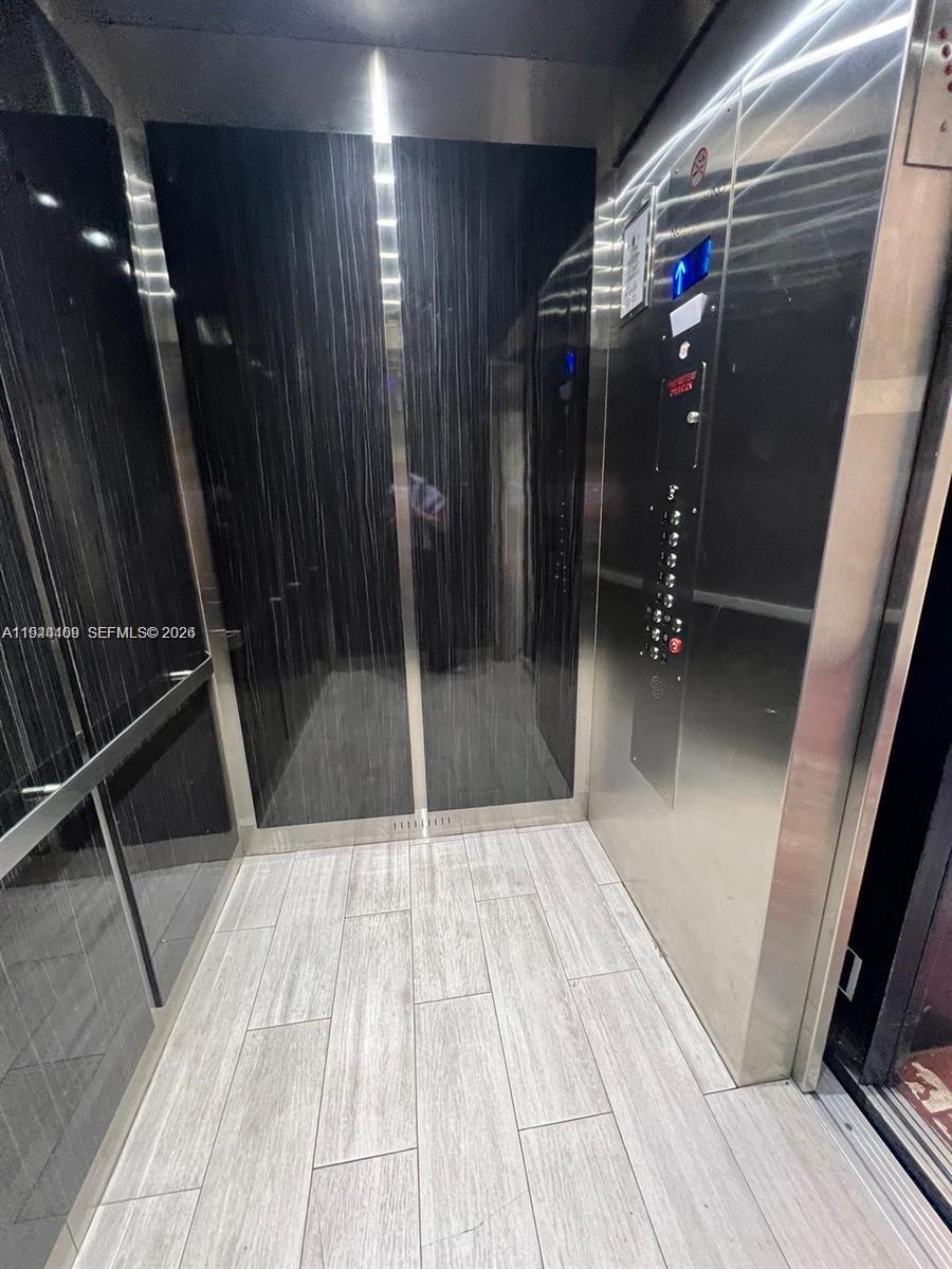 7035 NW 186th St # D303