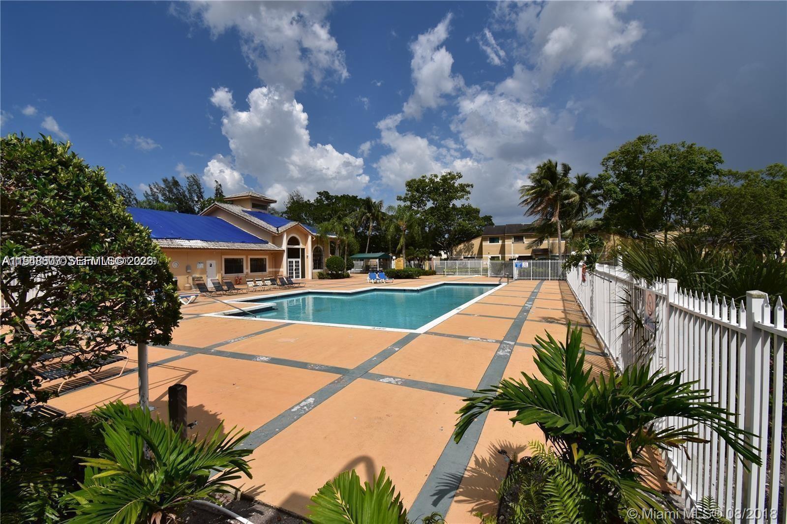 400 W Palm Cir W # 304