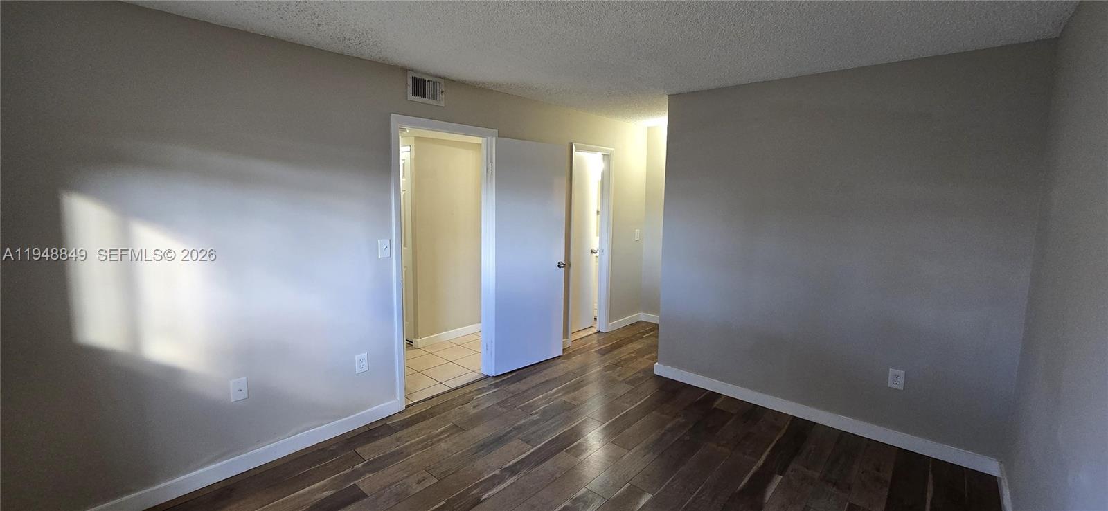 251 W Palm Cir W # 102