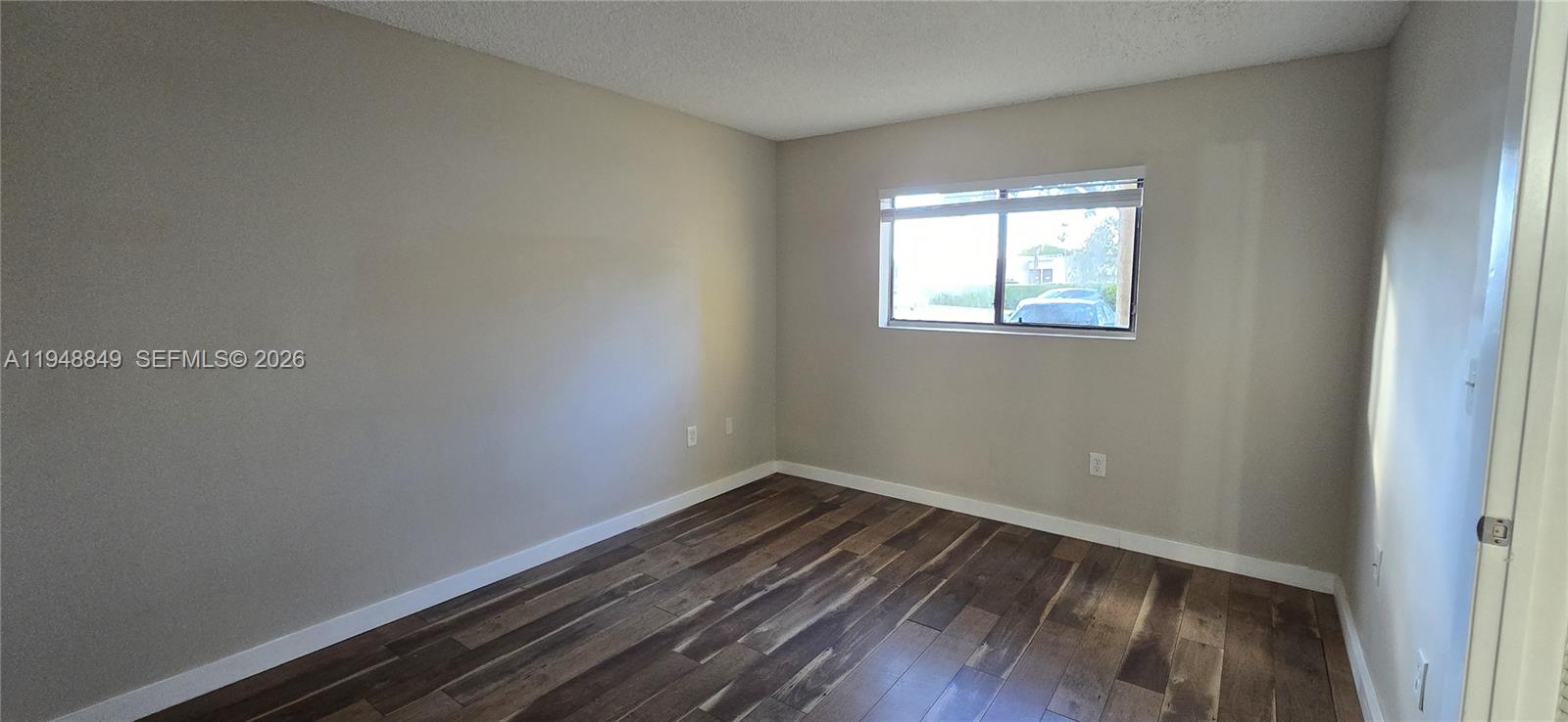 251 W Palm Cir W # 102