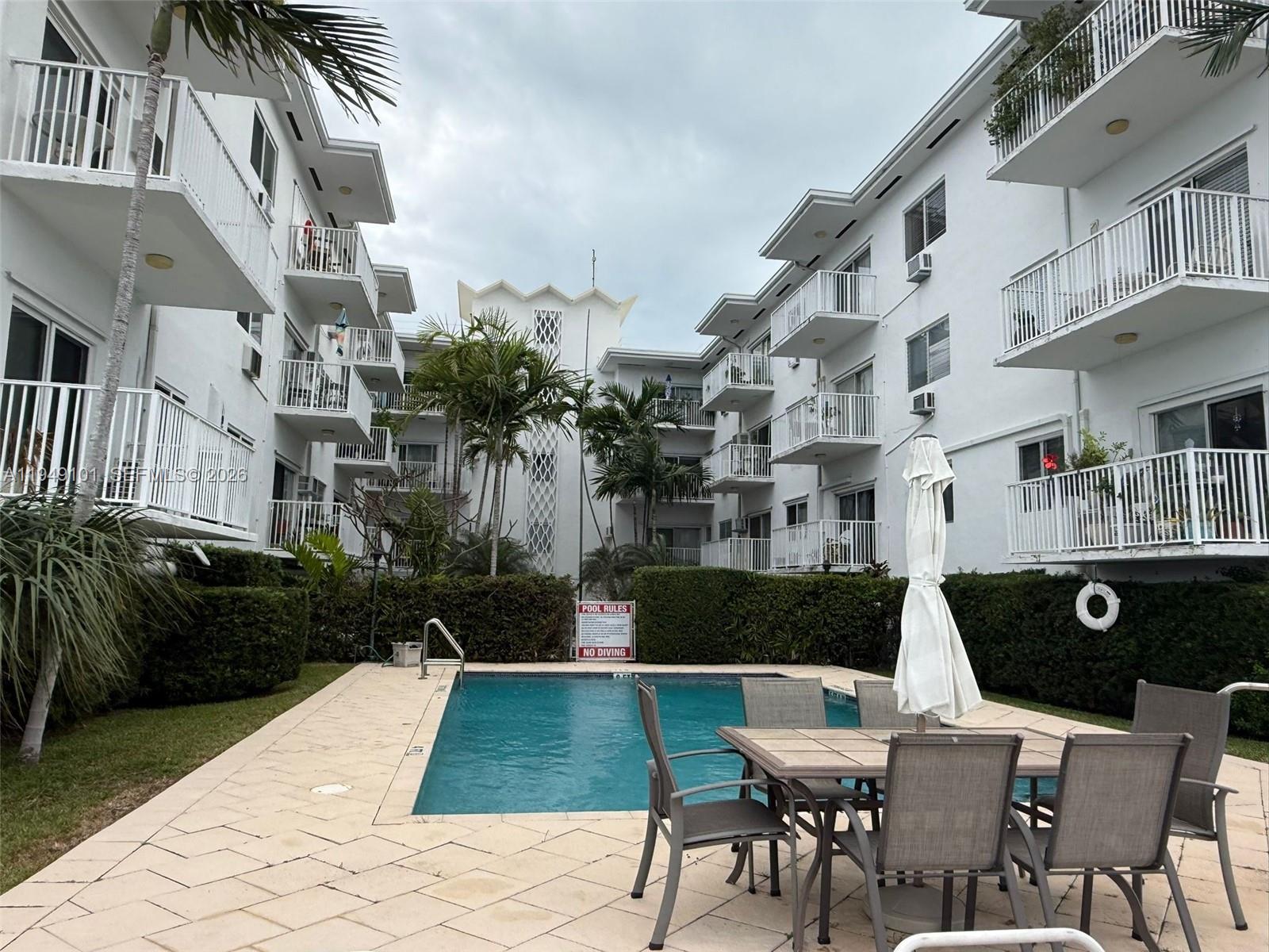 10250 W Bay Harbor Dr # 2C