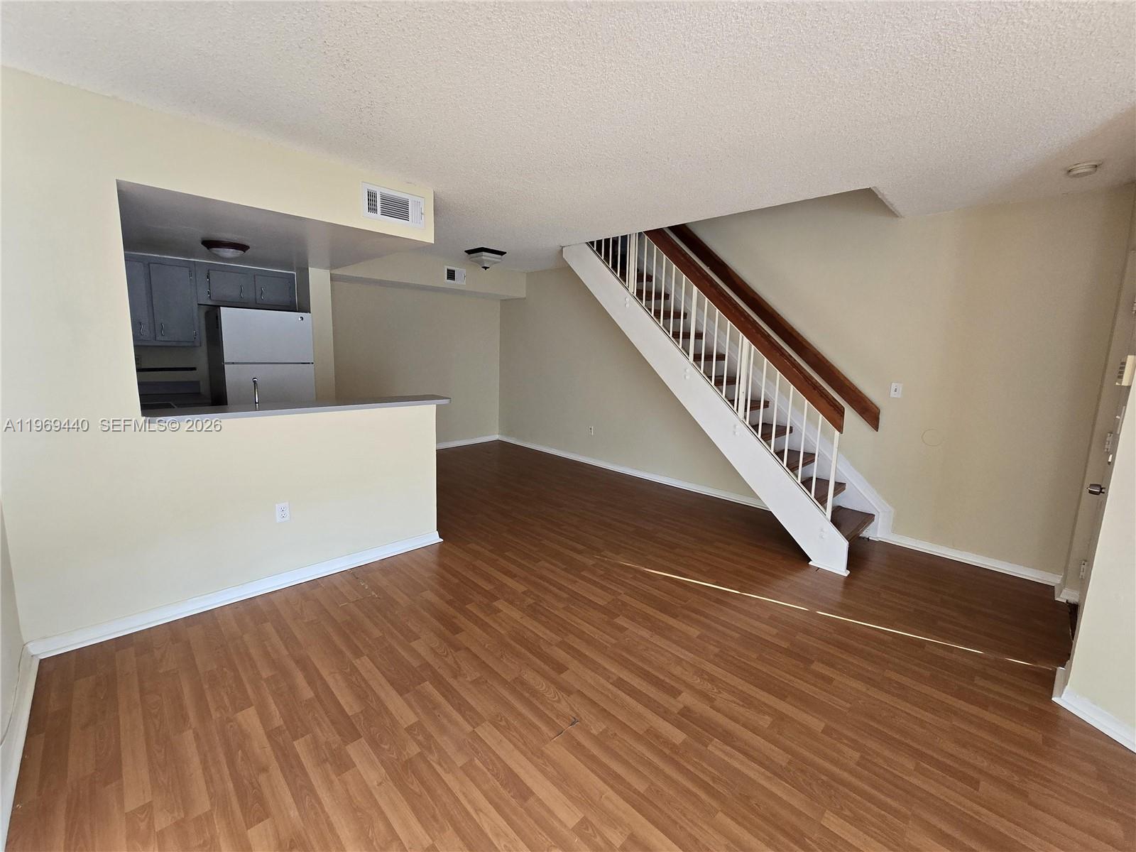 670 NW 85th Pl # 210 Unit: 11-210