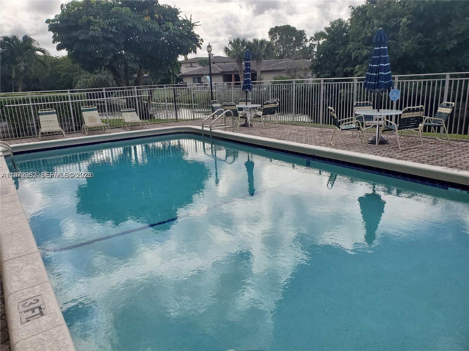 455 S Pine Island Rd # 410C