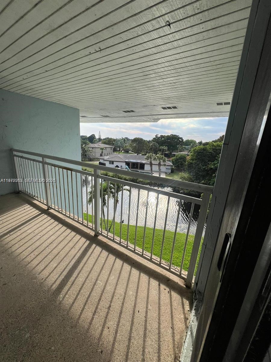 455 S Pine Island Rd # 410C