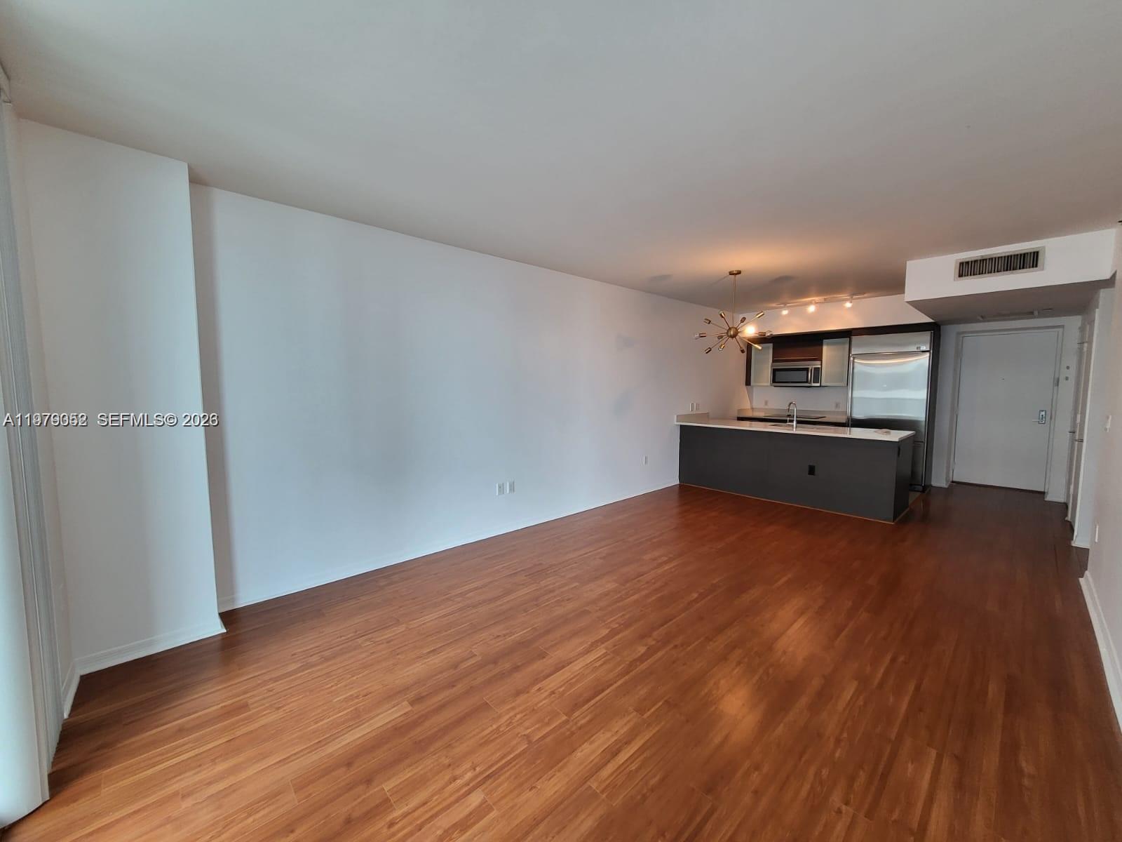 500 Brickell Ave # 2906