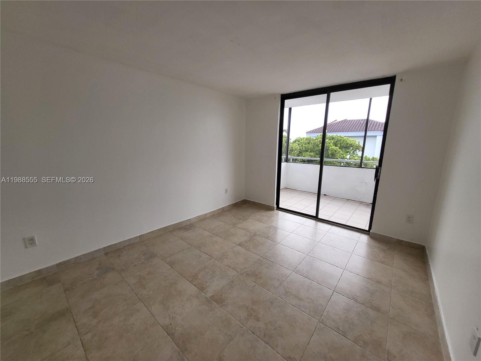 8215 SW 152nd Ave # 418 Unit: G-418