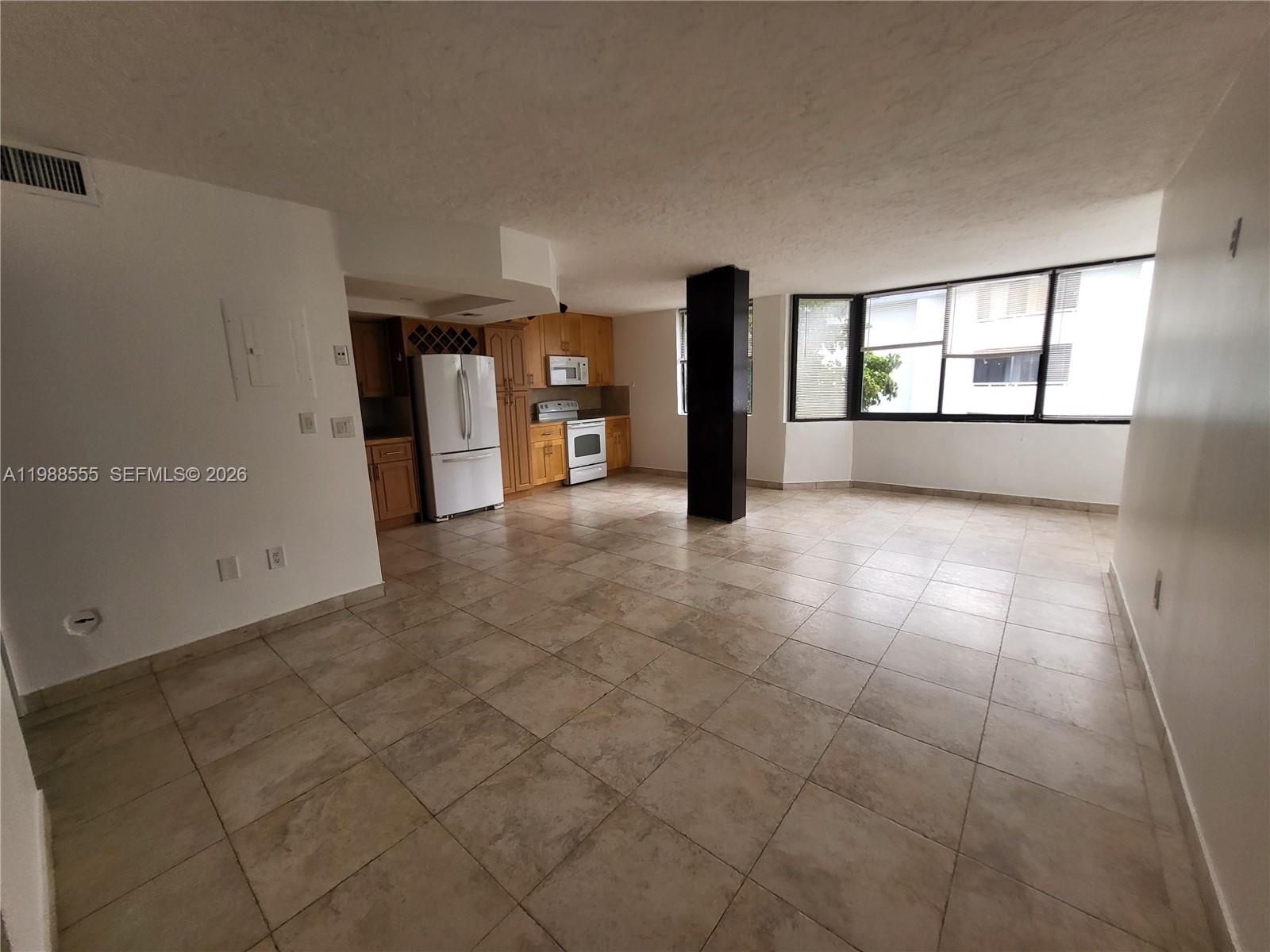 8215 SW 152nd Ave # 418 Unit: G-418