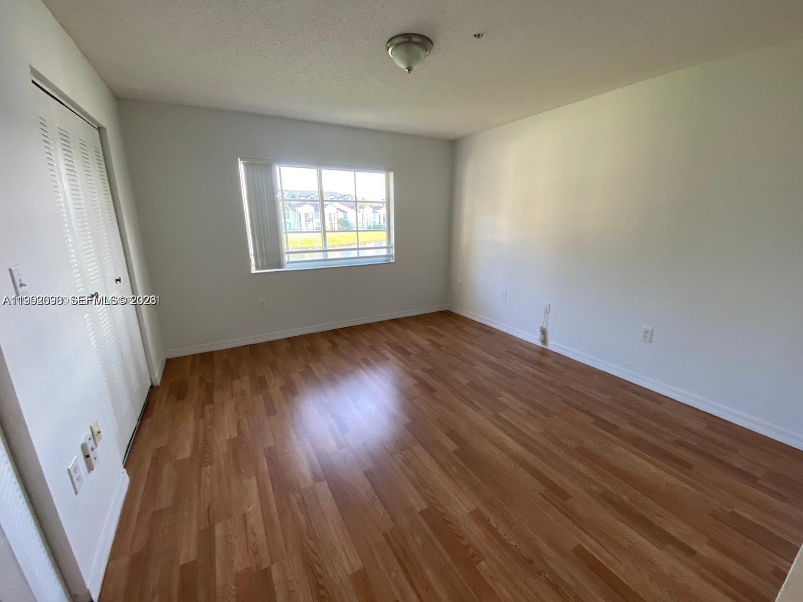 4500 NW 107th Ave # 9 Unit: 201-9