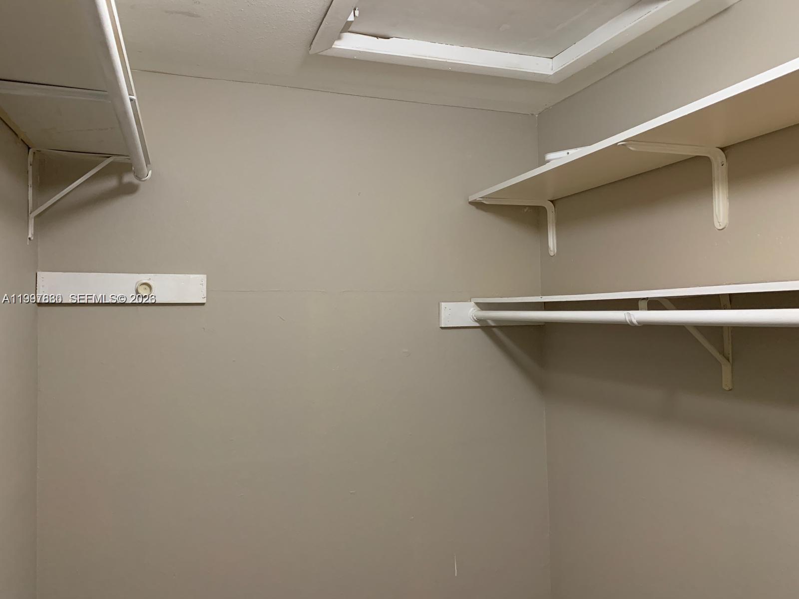 3932 NW 87th Ave # 3932