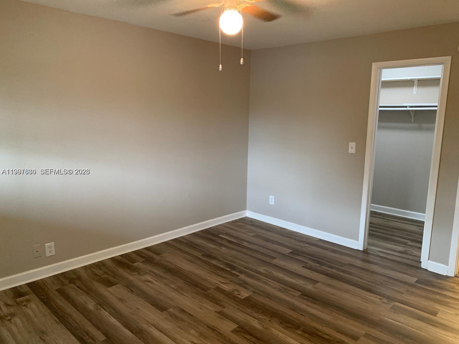 3932 NW 87th Ave # 3932