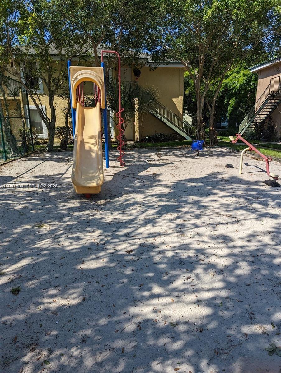 3932 NW 87th Ave # 3932