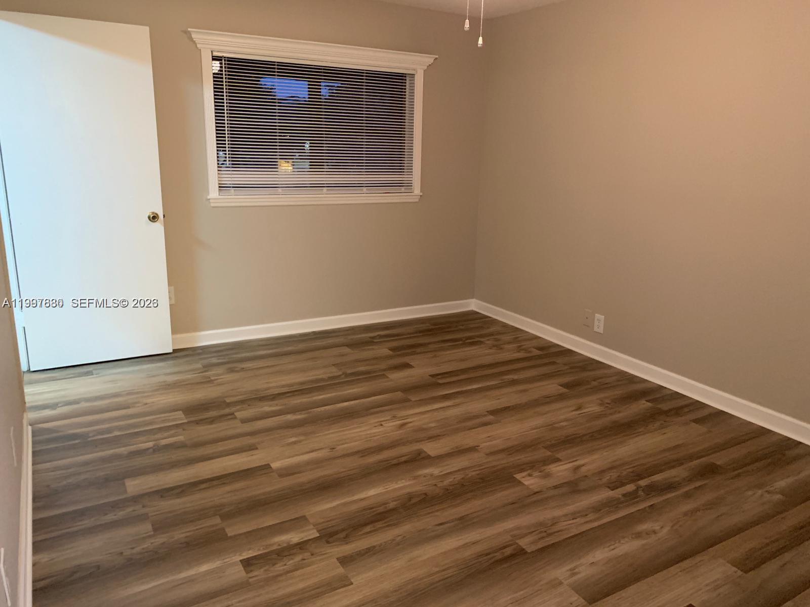 3932 NW 87th Ave # 3932