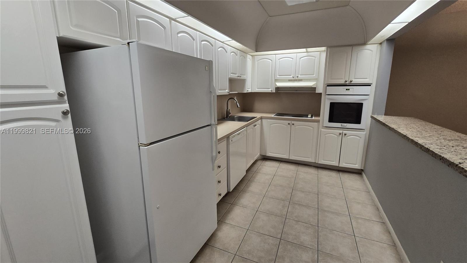 19370 COLLINS AVE # 224