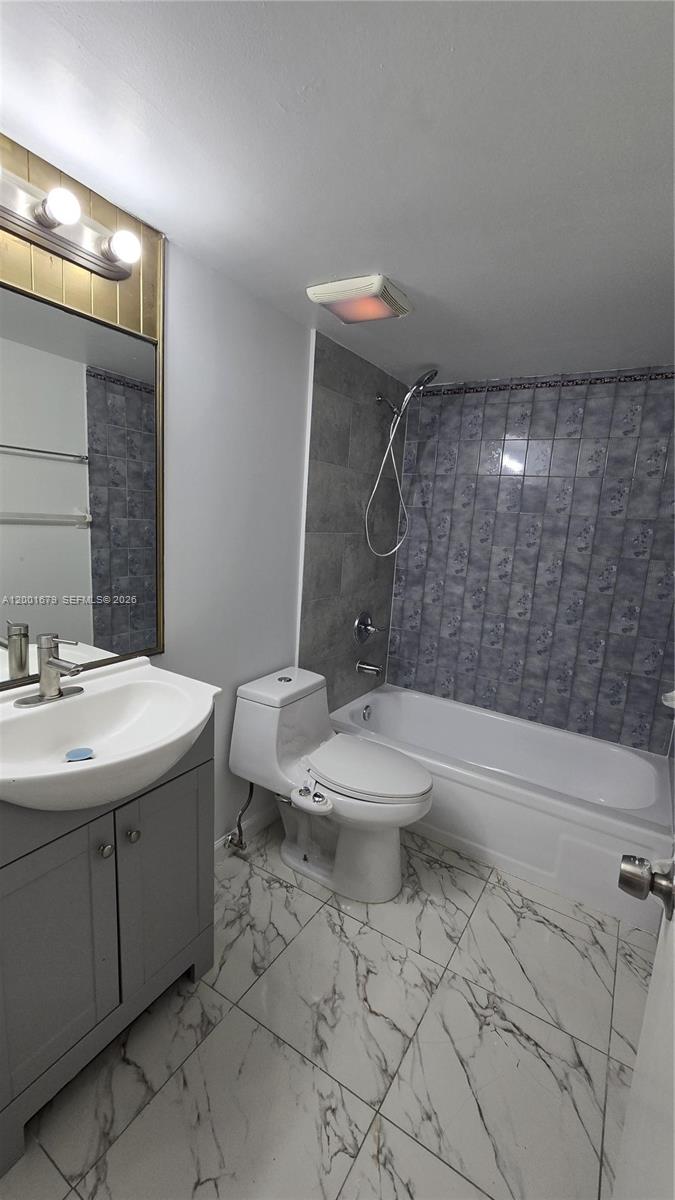 2605 W 67th Pl # 10 Unit: 23-10