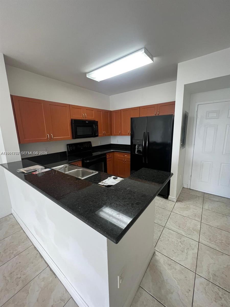 2425 SW 27th Ave # 907
