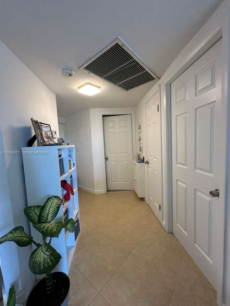 8290 Lake Dr # 325