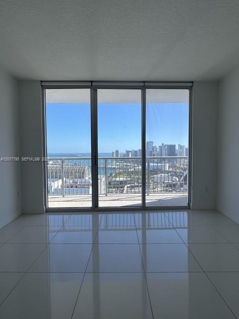 1750 N Bayshore Dr # 4506