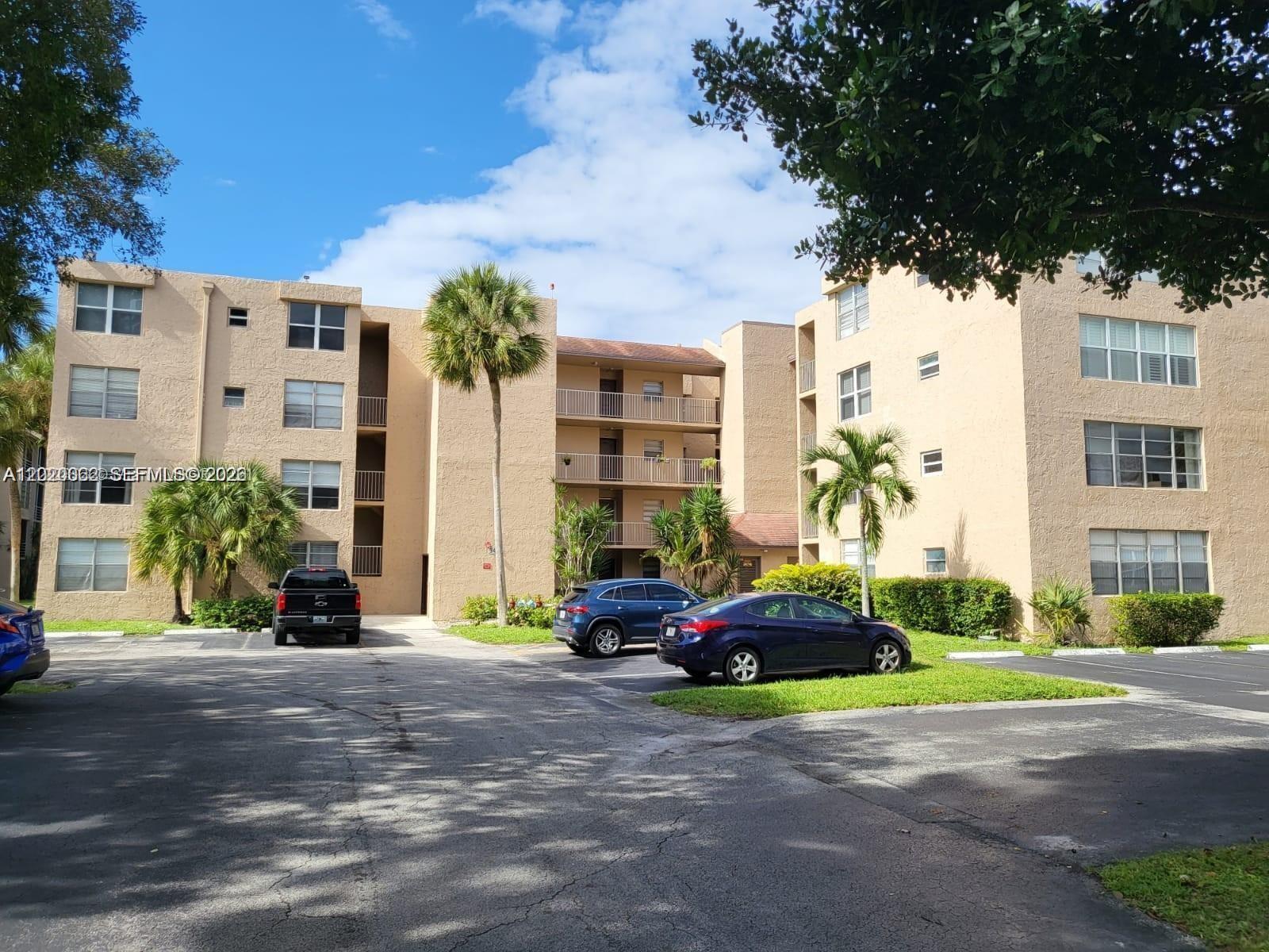 9440 Live Oak Pl # 201