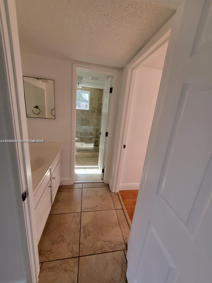 9440 Live Oak Pl # 201