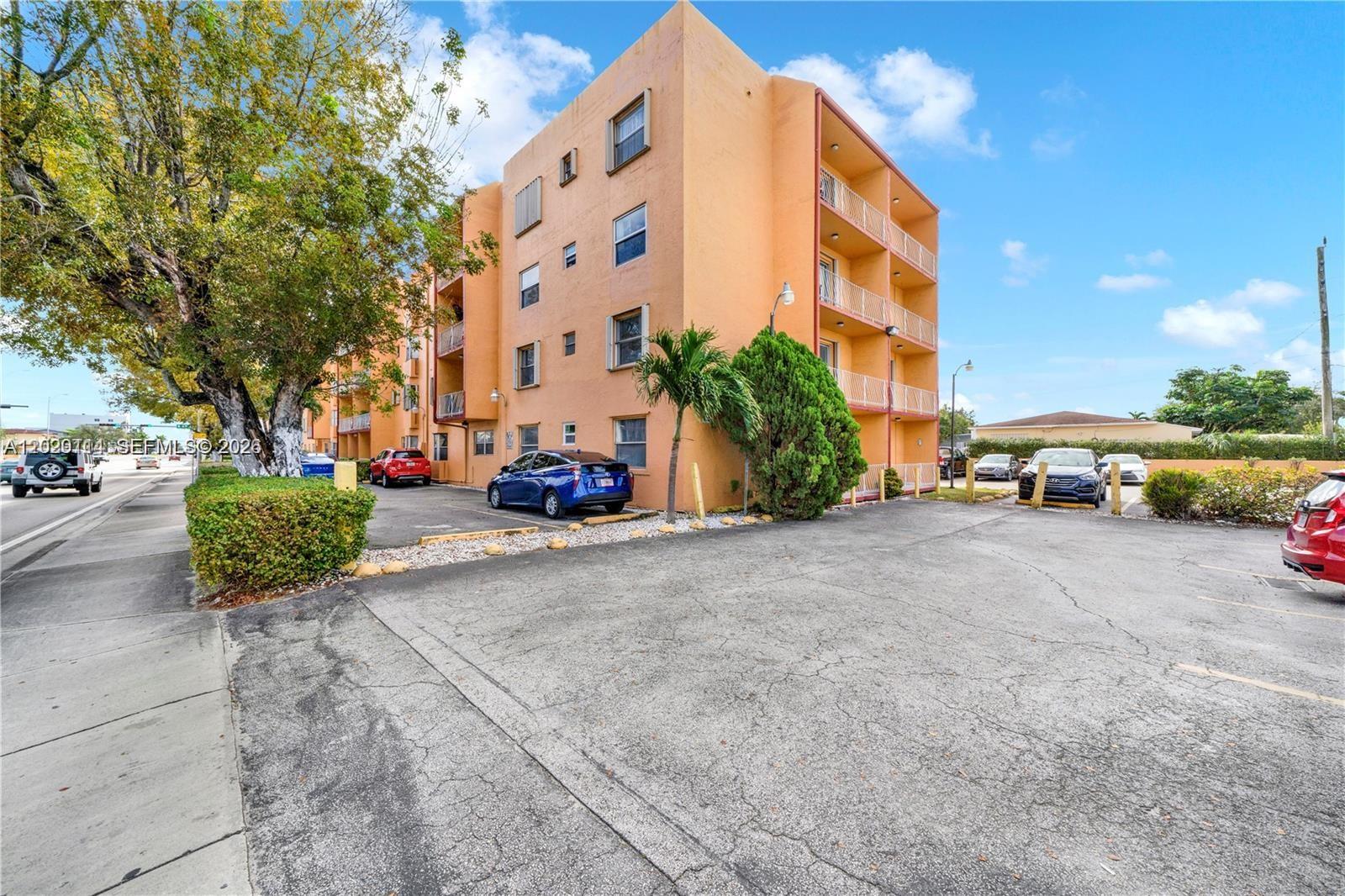 6200 W Flagler St # 301