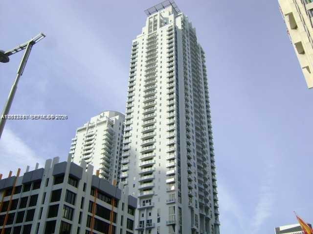 1060 Brickell Ave # 2305