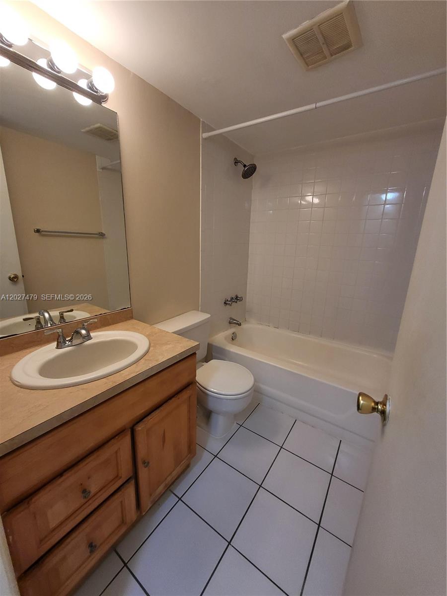 405 S Pine Island Rd # 308D
