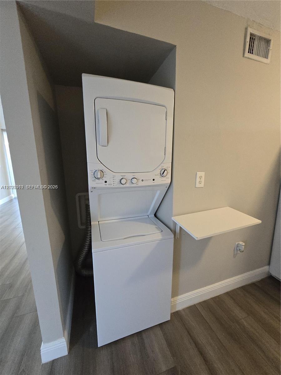 8870 Fontainebleau Blvd # 502
