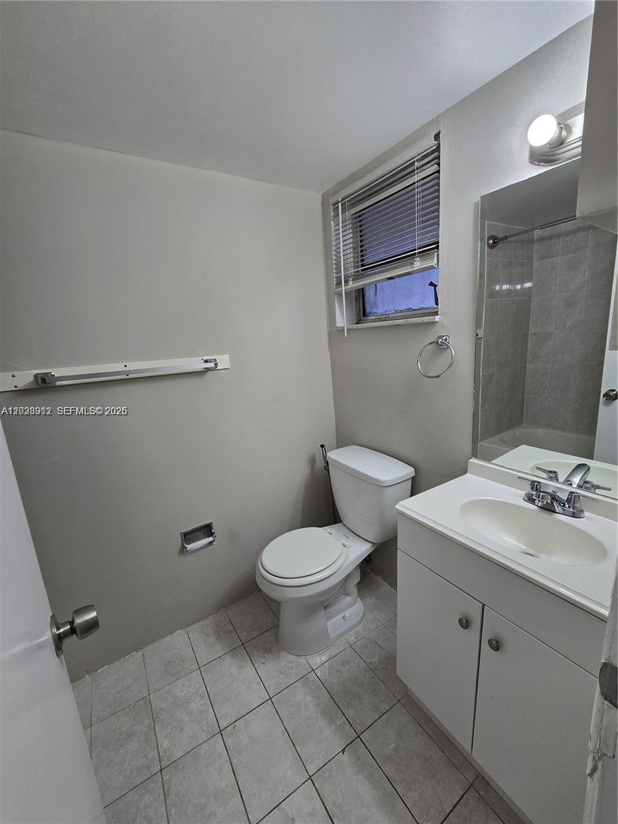8870 Fontainebleau Blvd # 502