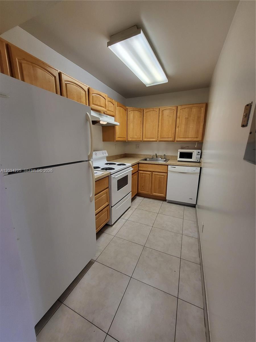 405 S Pine Island Rd # 406D