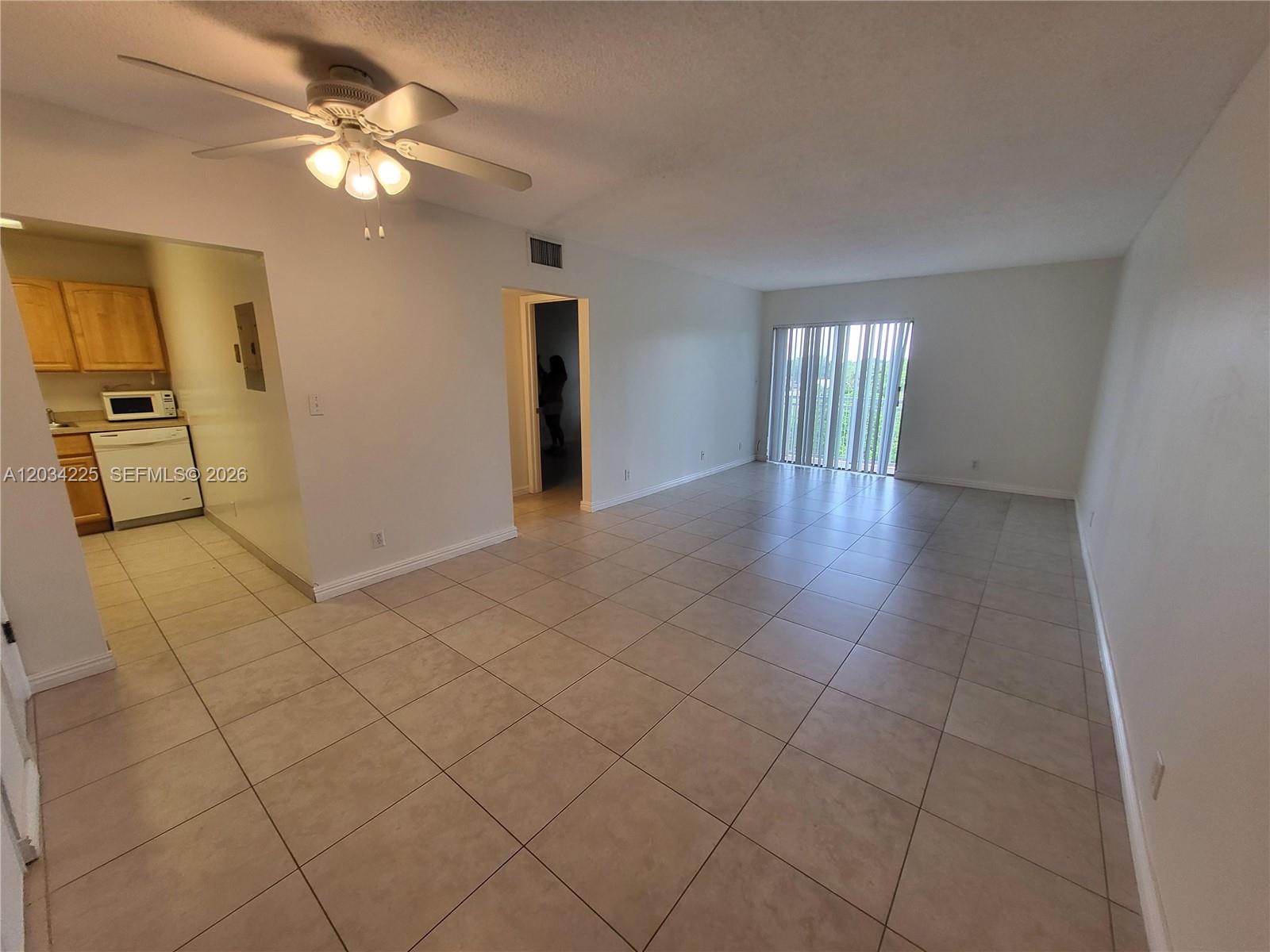 405 S Pine Island Rd # 406D