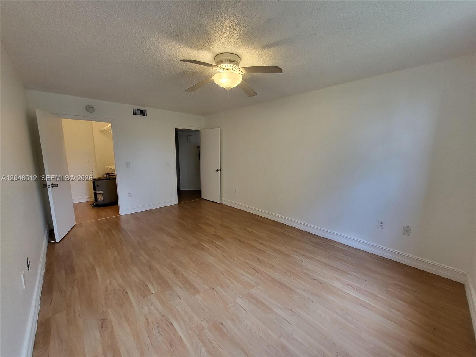 8225 Lake Dr # 405