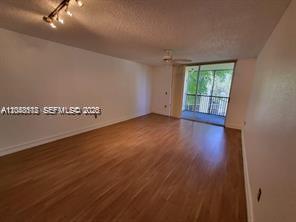 8225 Lake Dr # 405