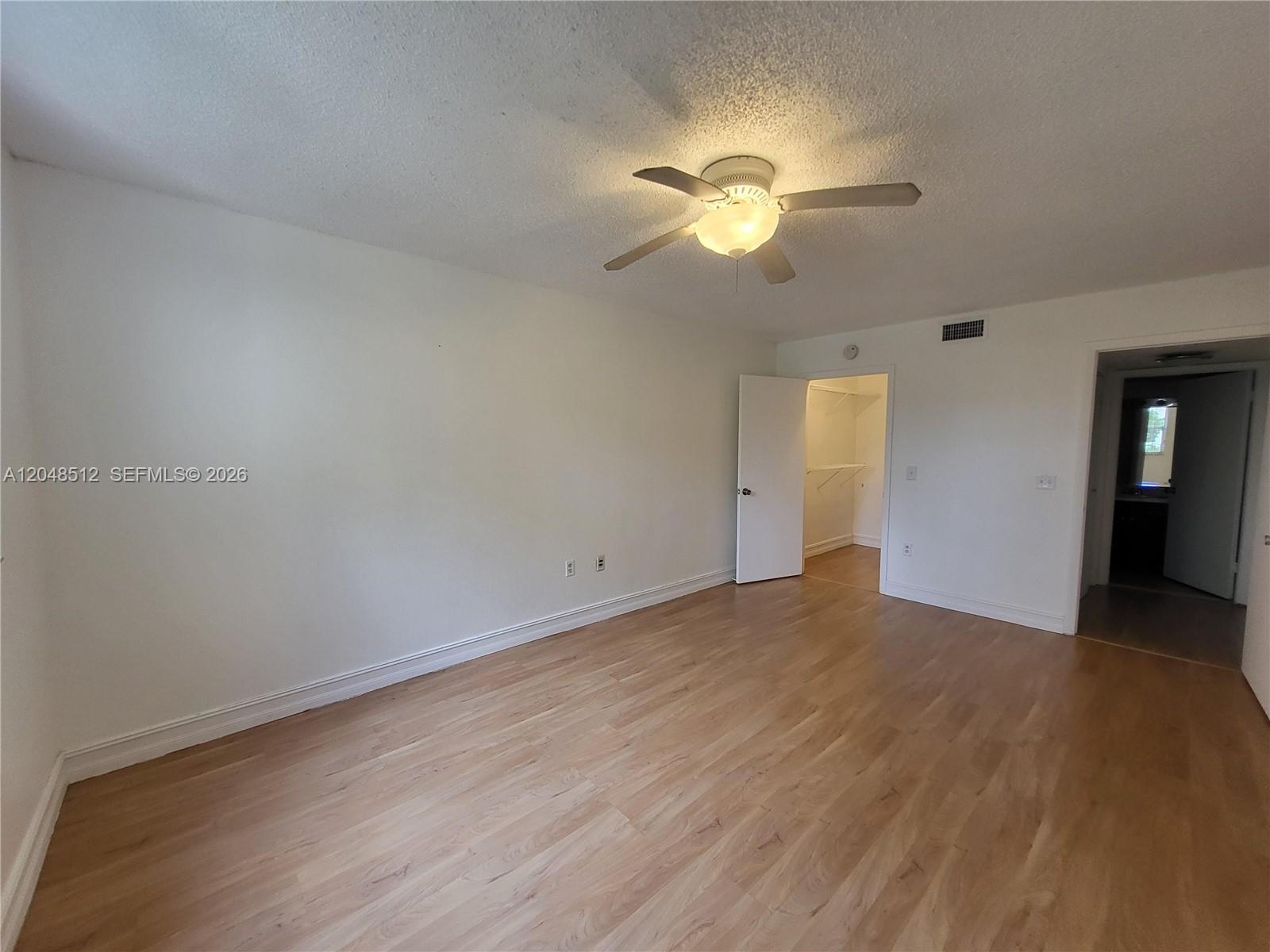 8225 Lake Dr # 405