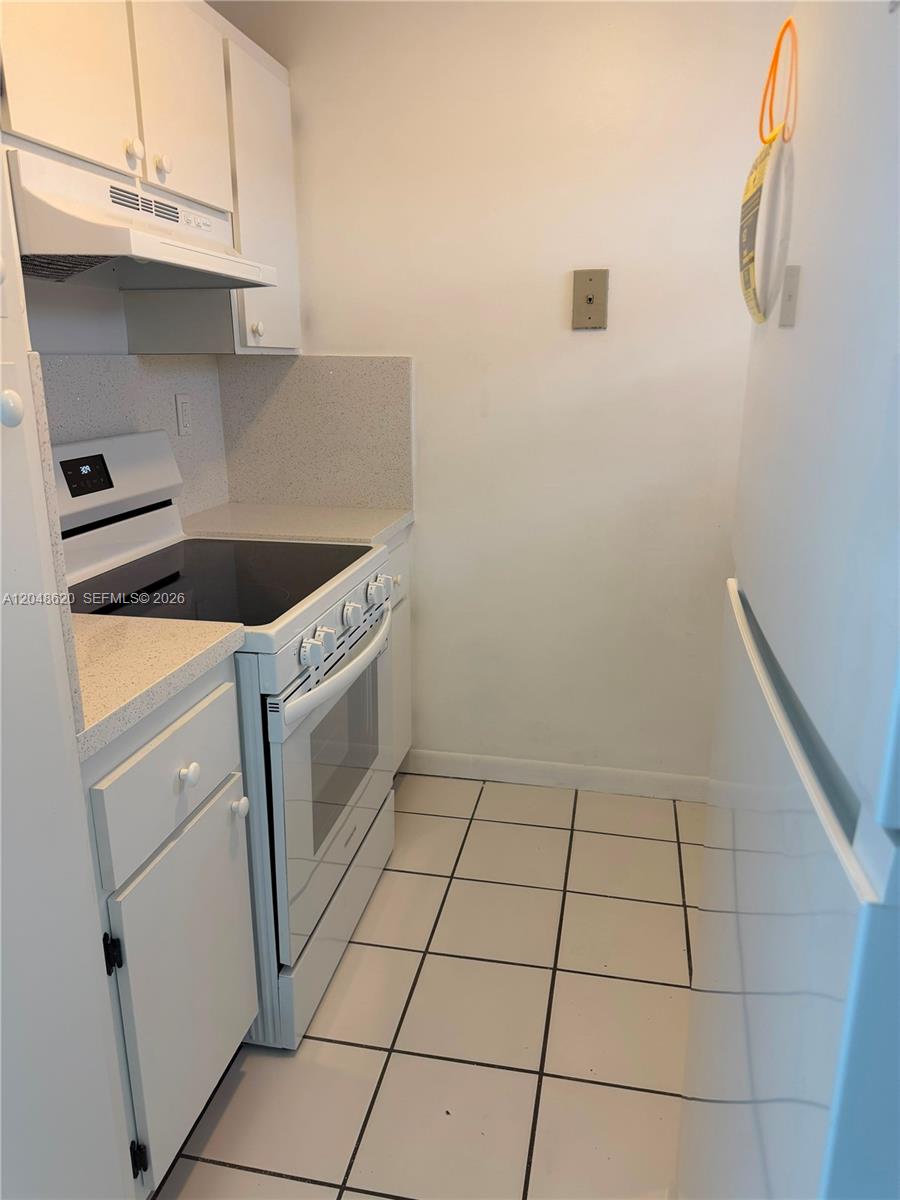 600 NW 32nd Pl # 312
