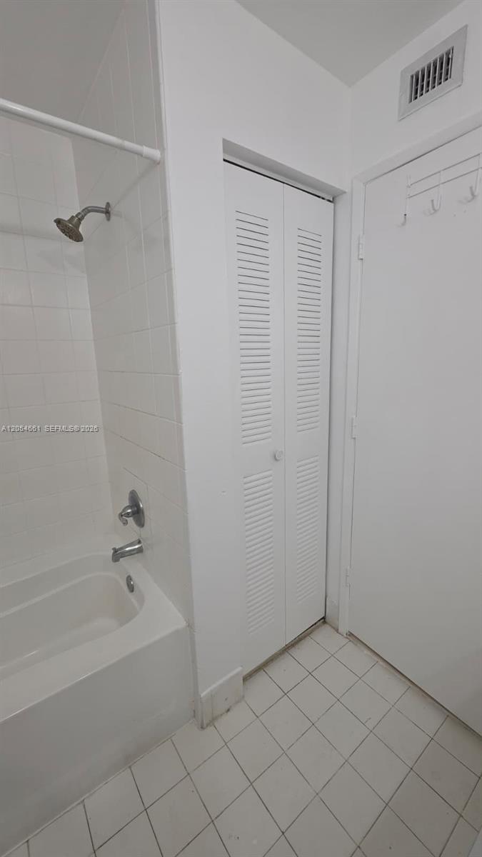 4500 NW 107th Ave # 9 Unit: 201-9