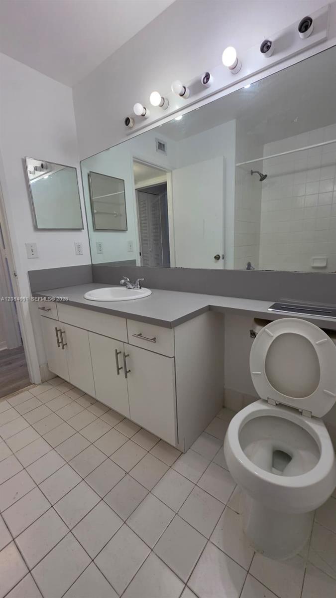 4500 NW 107th Ave # 9 Unit: 201-9