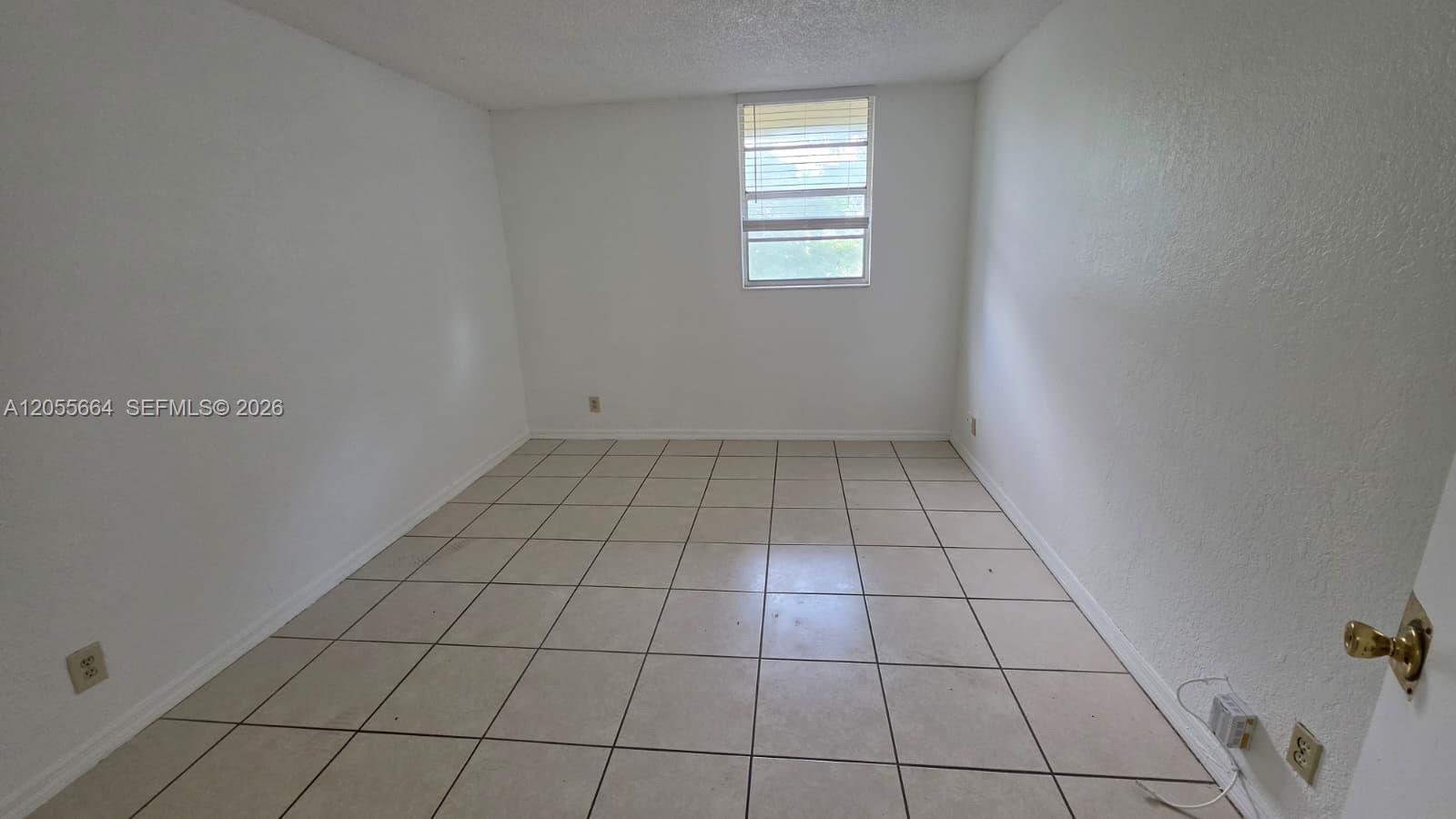 4550 NW 9th St # 308E